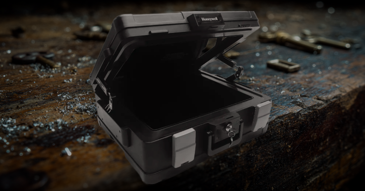 Honeywell 1114G fire and waterproof document chest